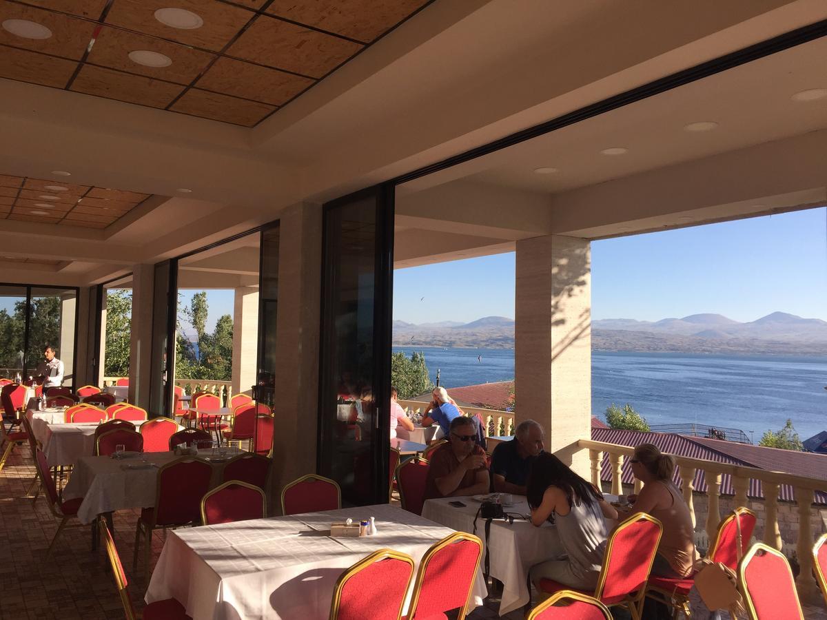 Hotel Ashot Erkat Sevan Εξωτερικό φωτογραφία